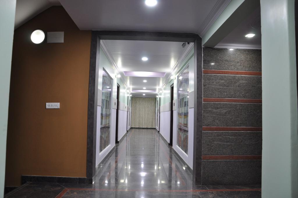Hotel Av Comforts Bangalore Bagian luar foto
