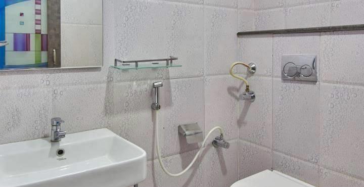 Hotel Av Comforts Bangalore Bagian luar foto